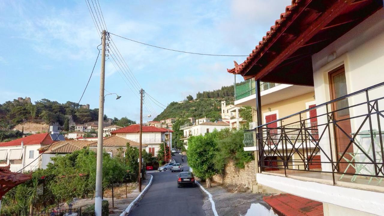 Appartamento Prana'S Castle Kyparissia Esterno foto